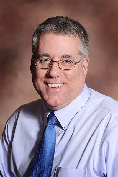 photo of Dr. Kevin Burns